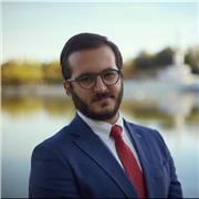 Profesor titulado experto en asignaturas de humanidades (historia, filosofía, lengua, cultura clásica…)